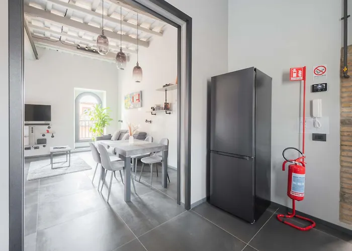 Historic Centre Luxury Rooftop Apartament *